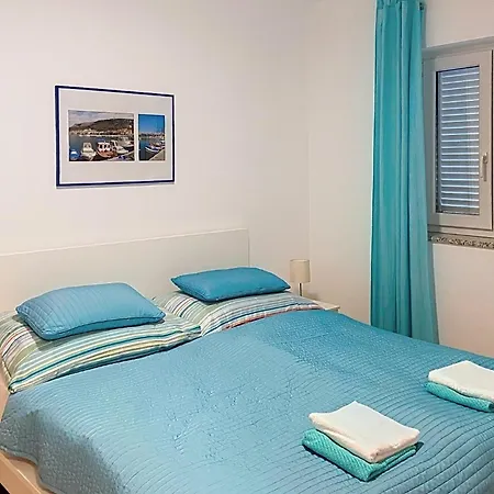 Apartment With Parking Space Baska, Krk - 18880 *